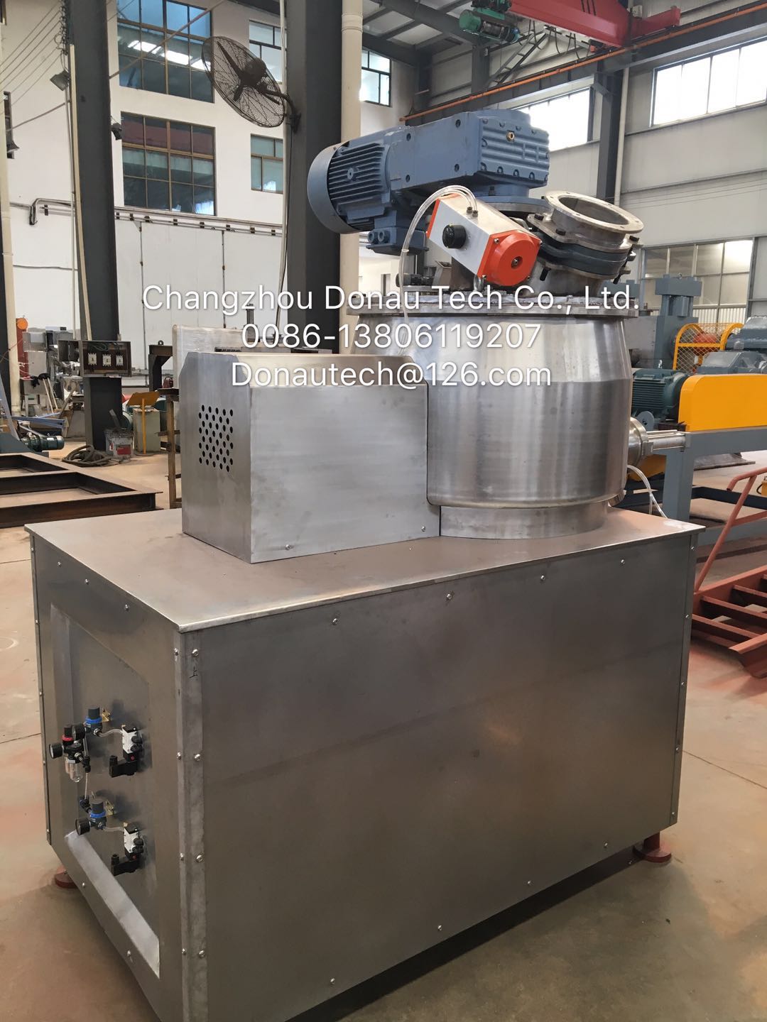 Fluidized bed coating system